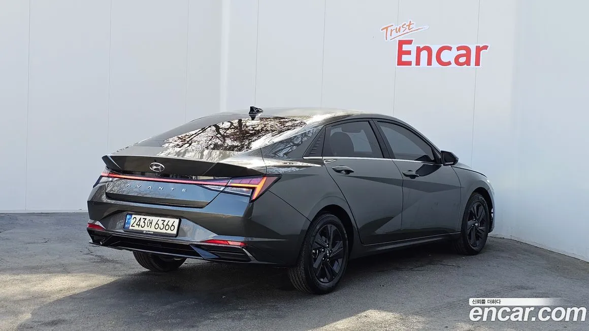 Hyundai AVANTE — фото 3