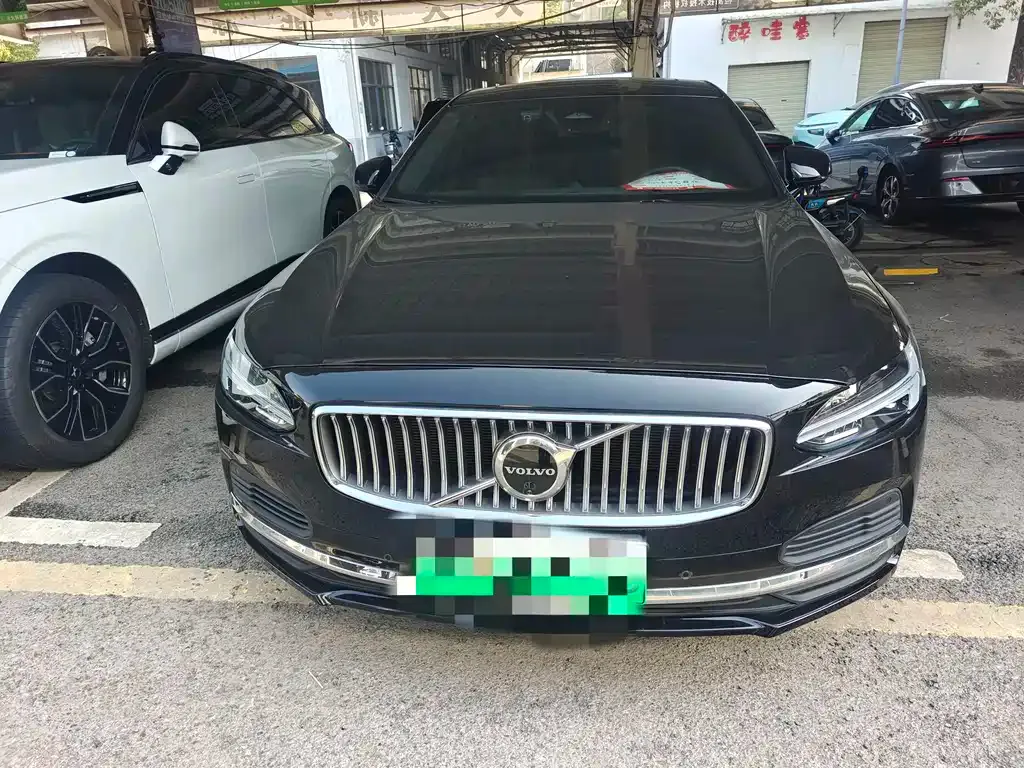 Volvo S90 PHEV 2025 из CN, фото 6