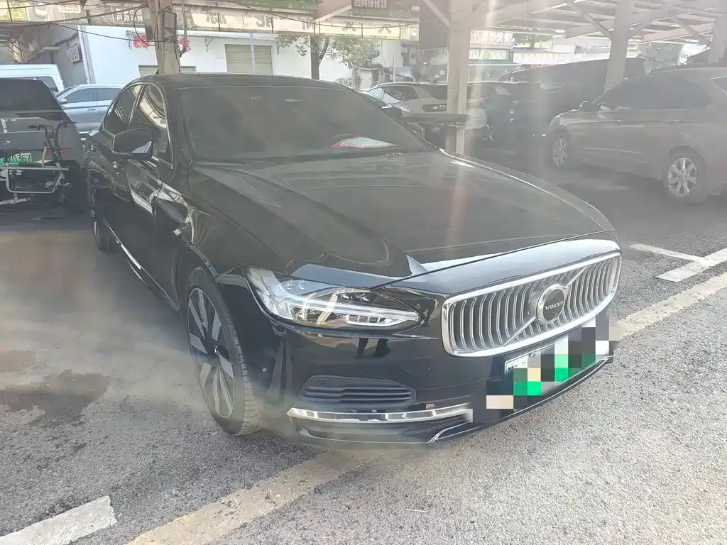 Volvo S90 PHEV 2025 из CN, фото 9
