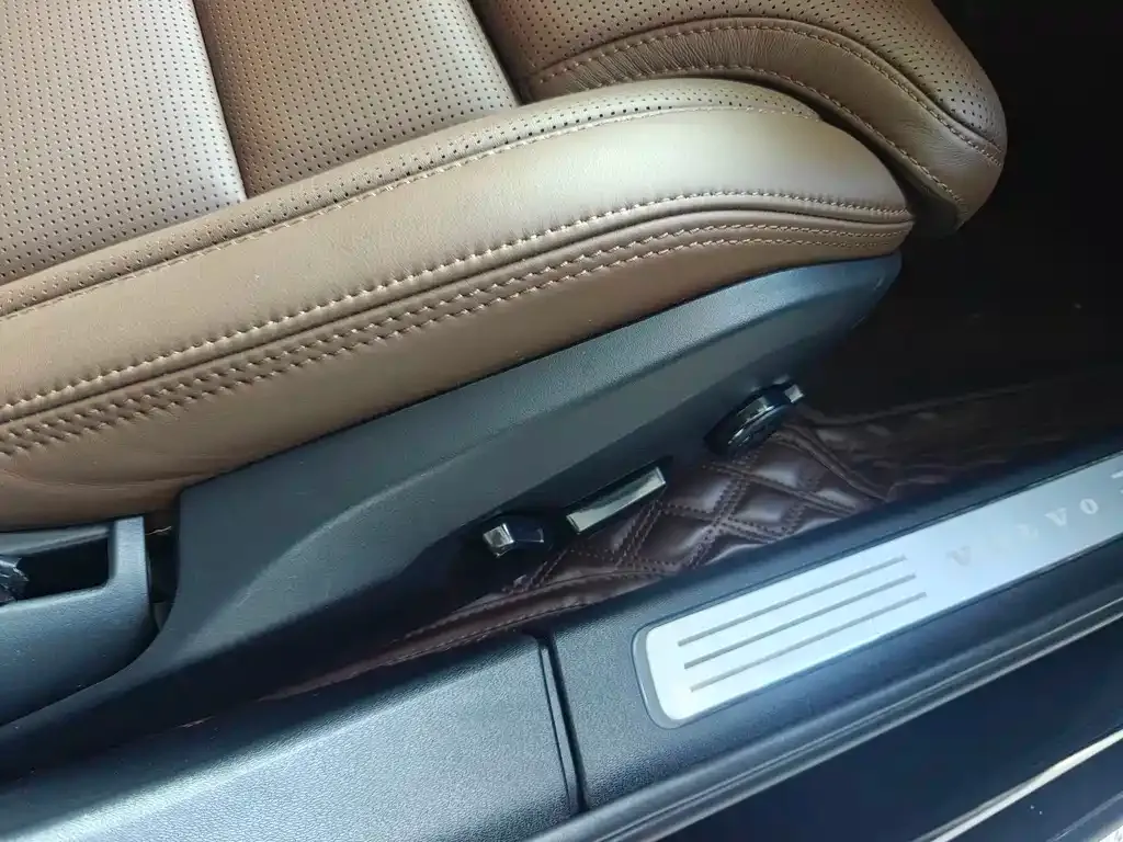 Volvo S90 PHEV 2025 из CN, фото 7