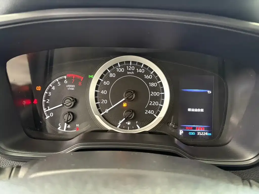 Toyota Corolla 2022 из CN, фото 7