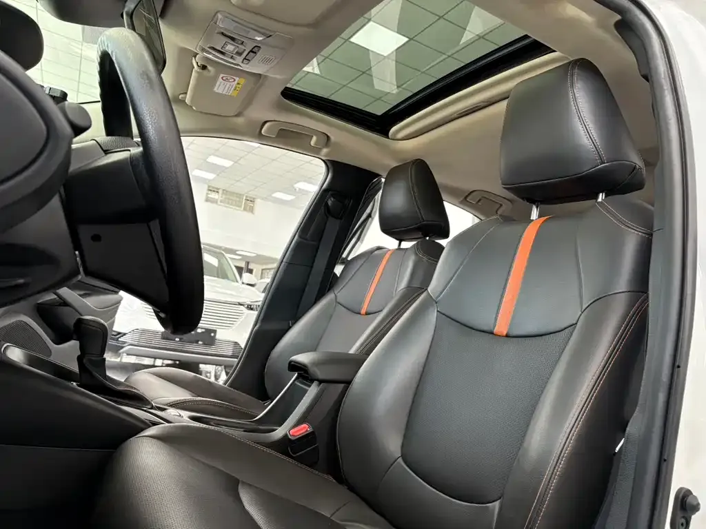 Toyota Corolla 2022 из CN, фото 8