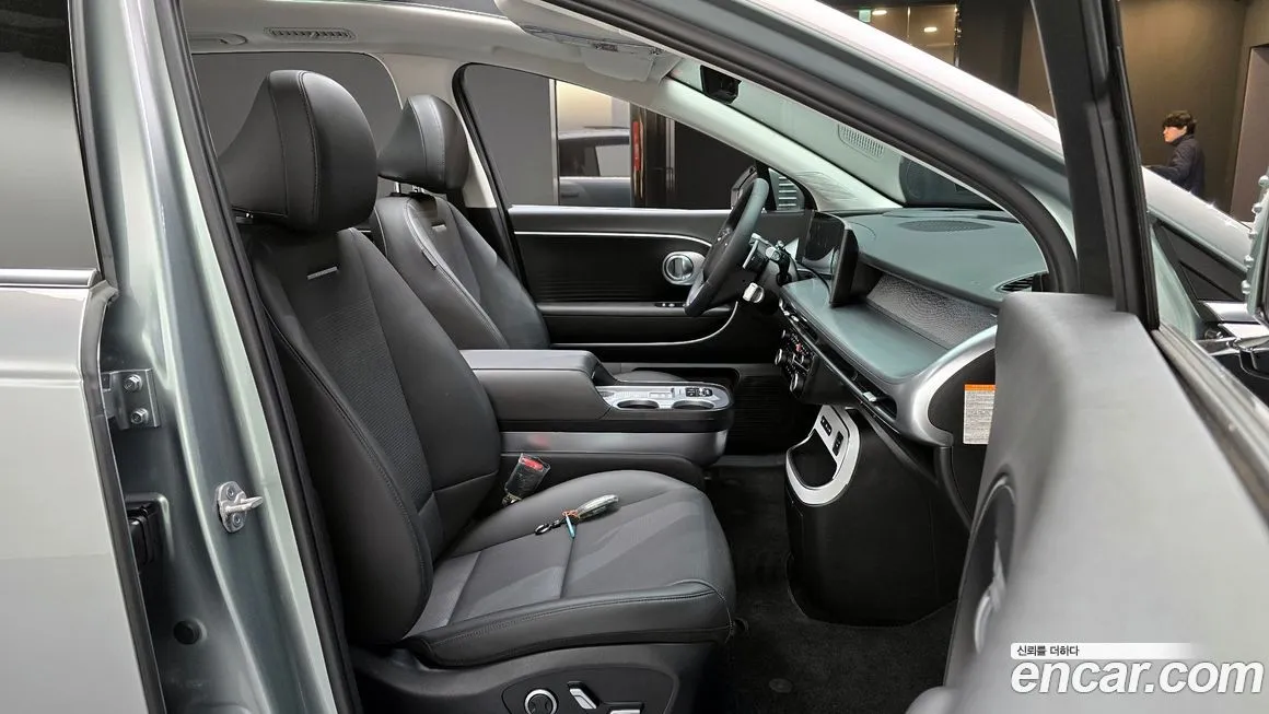 Hyundai Ioniq9 — фото 8