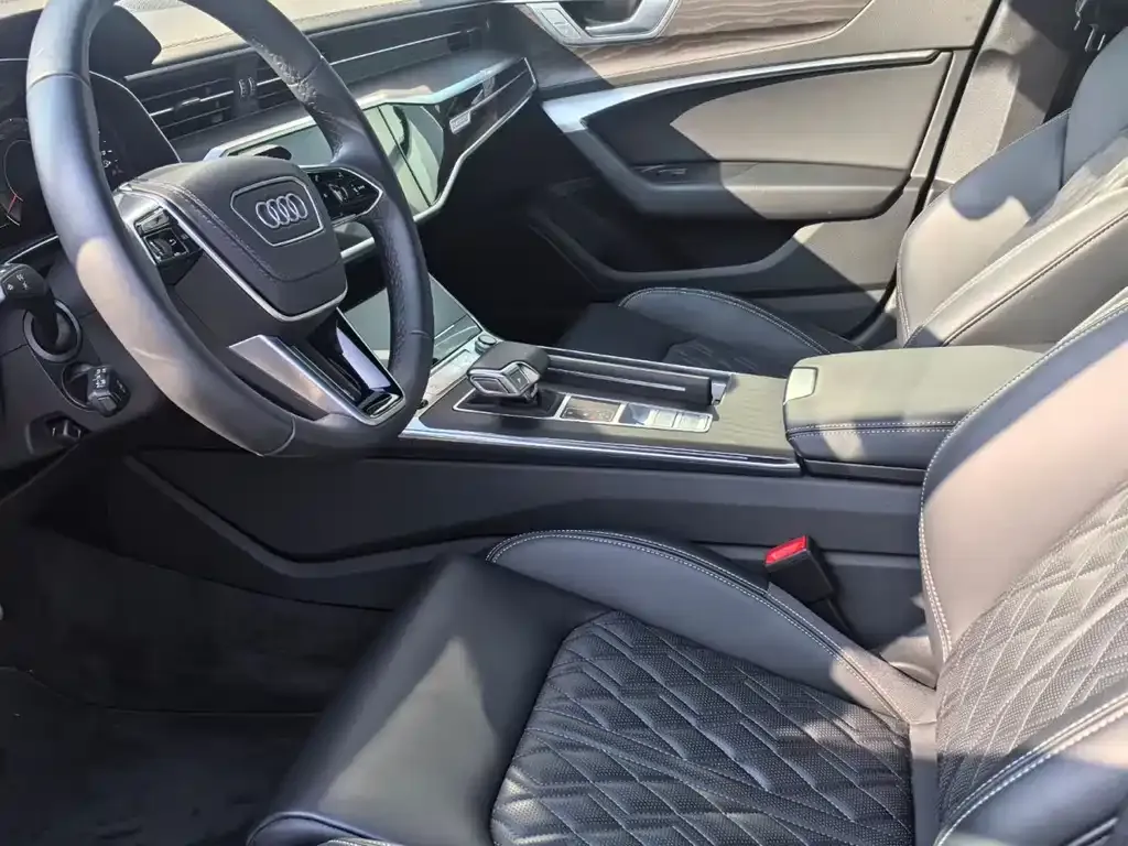 Audi A6L 2025 из CN, фото 5