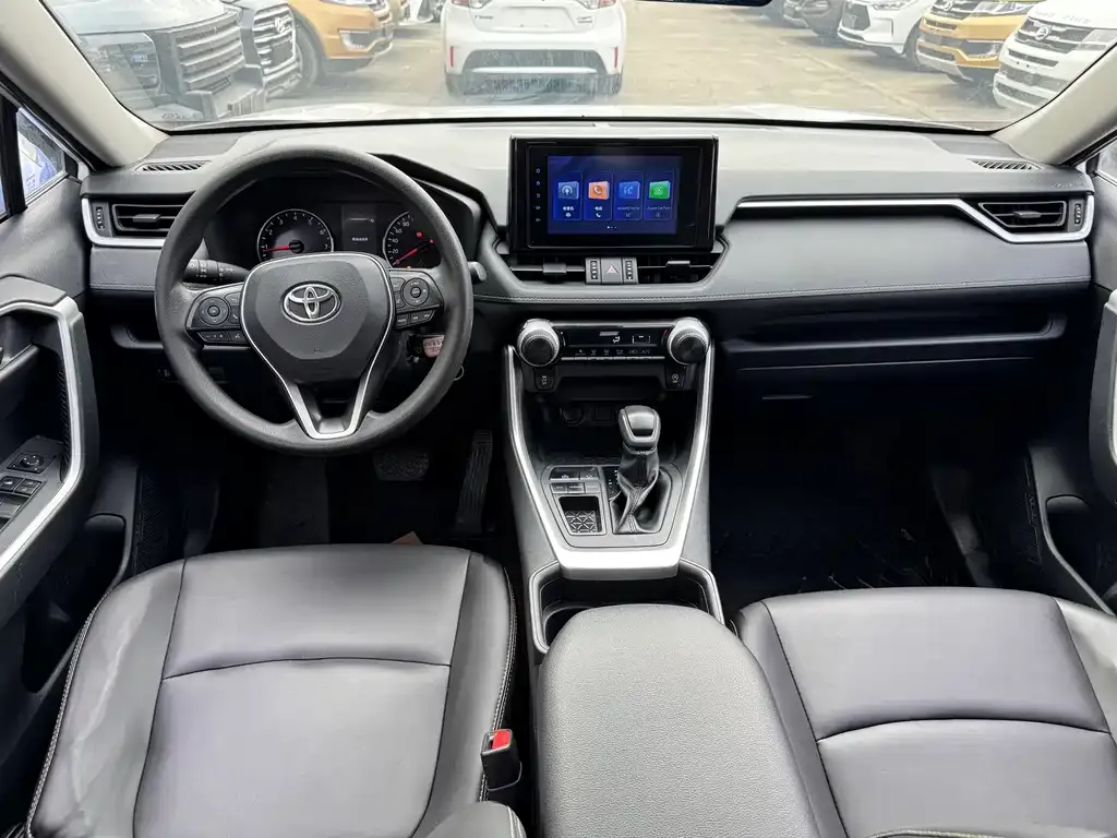 Toyota RAV4 2023 из CN, фото 3