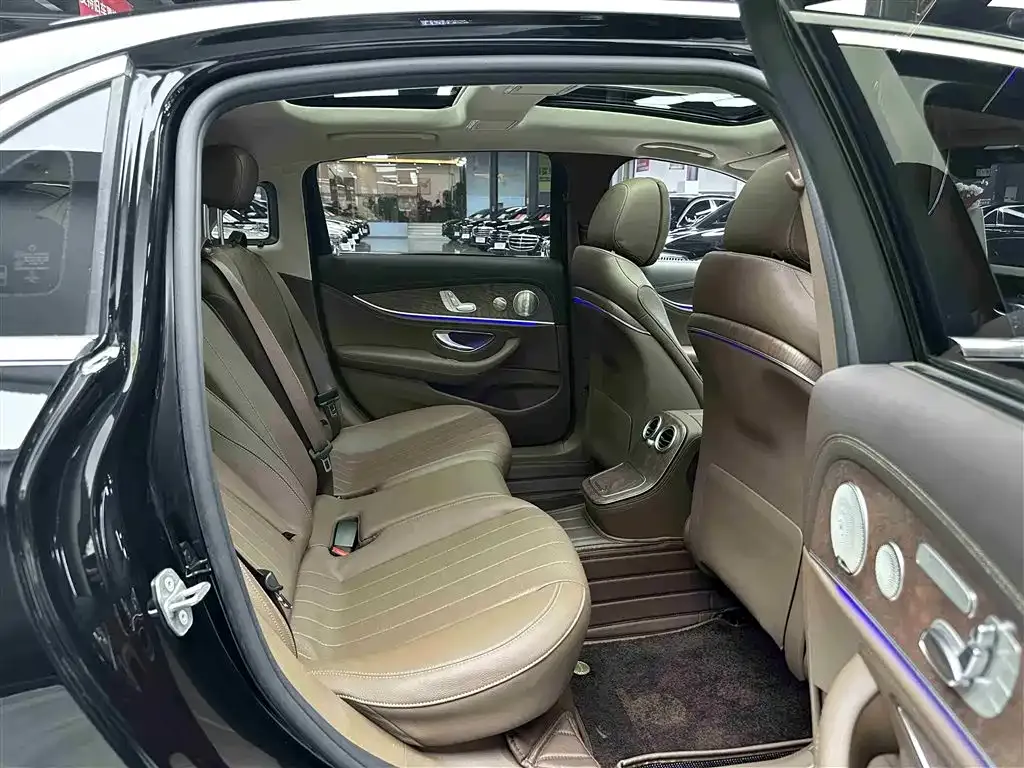 Mercedes-Benz E-Class 2022 из CN, фото 7