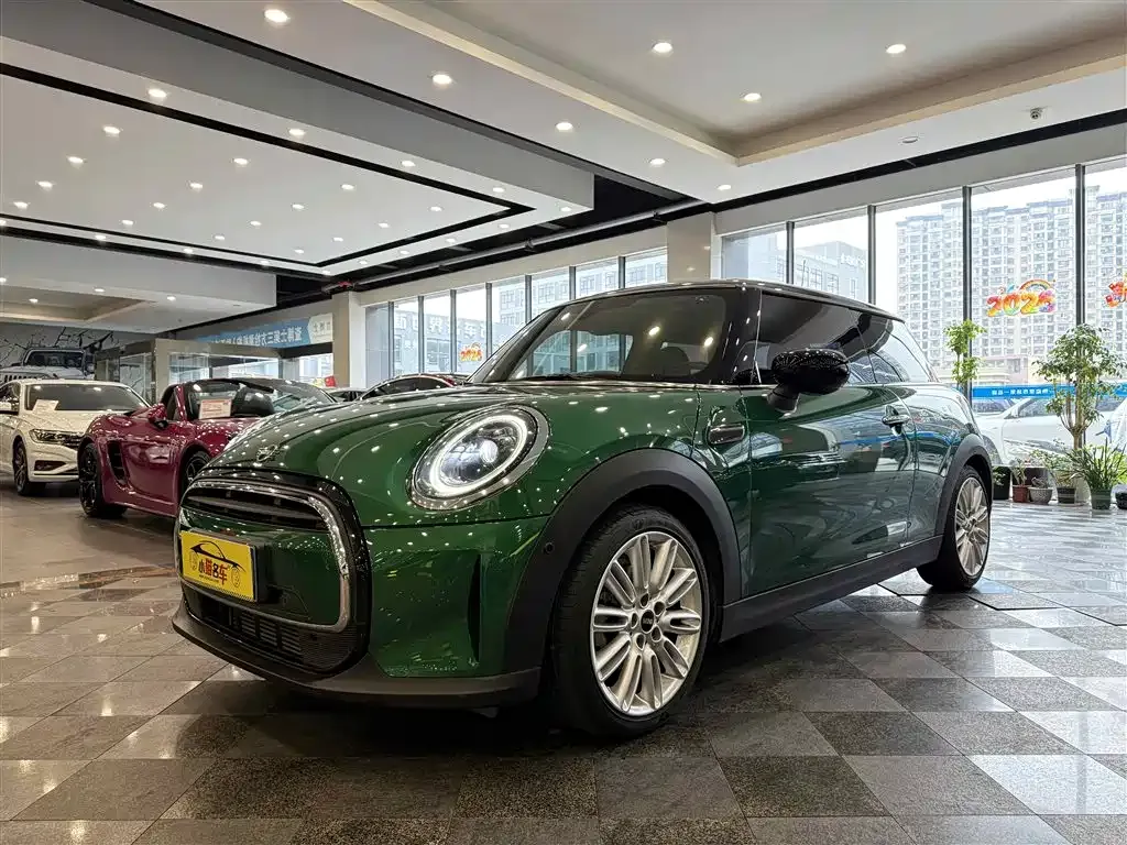 MINI Cooper (3-door) — фото 1