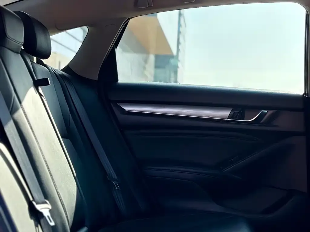 Honda Accord 2021 из CN, фото 2