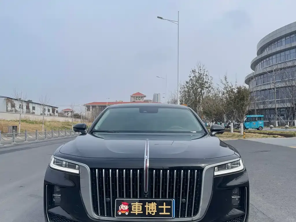 Hongqi H9 — фото 6