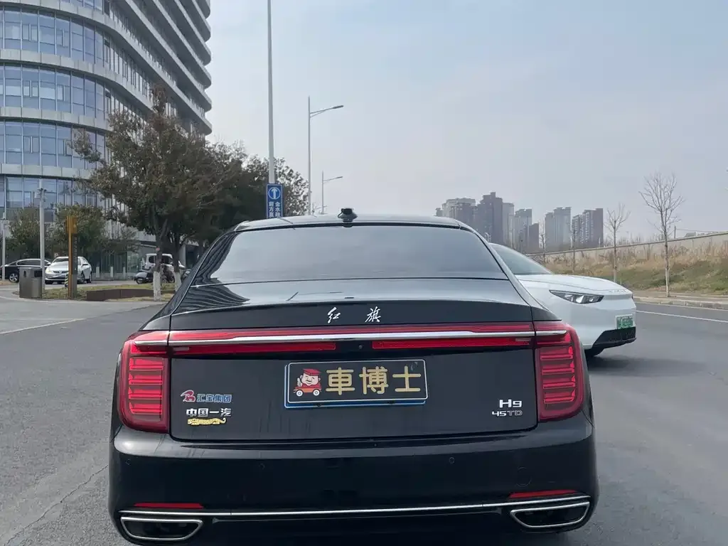 Hongqi H9 — фото 7