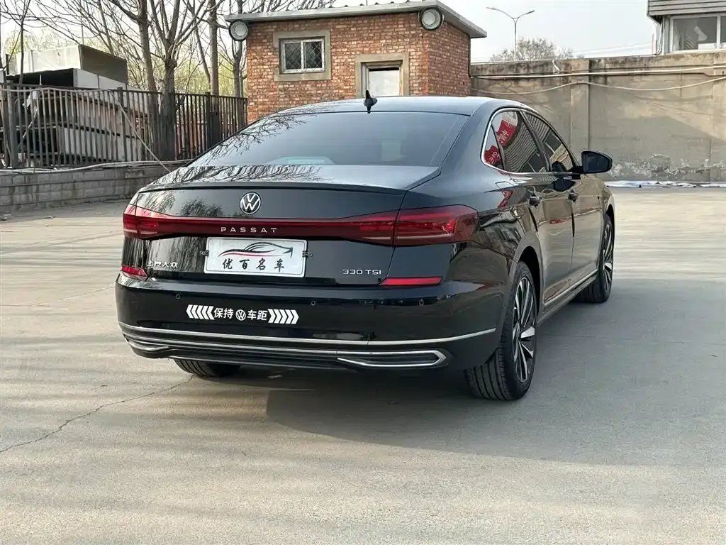 Volkswagen Passat — фото 9