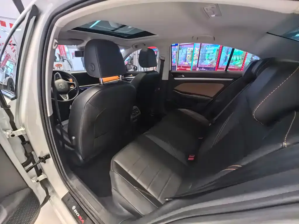 Volkswagen Bora 2022 из CN, фото 4