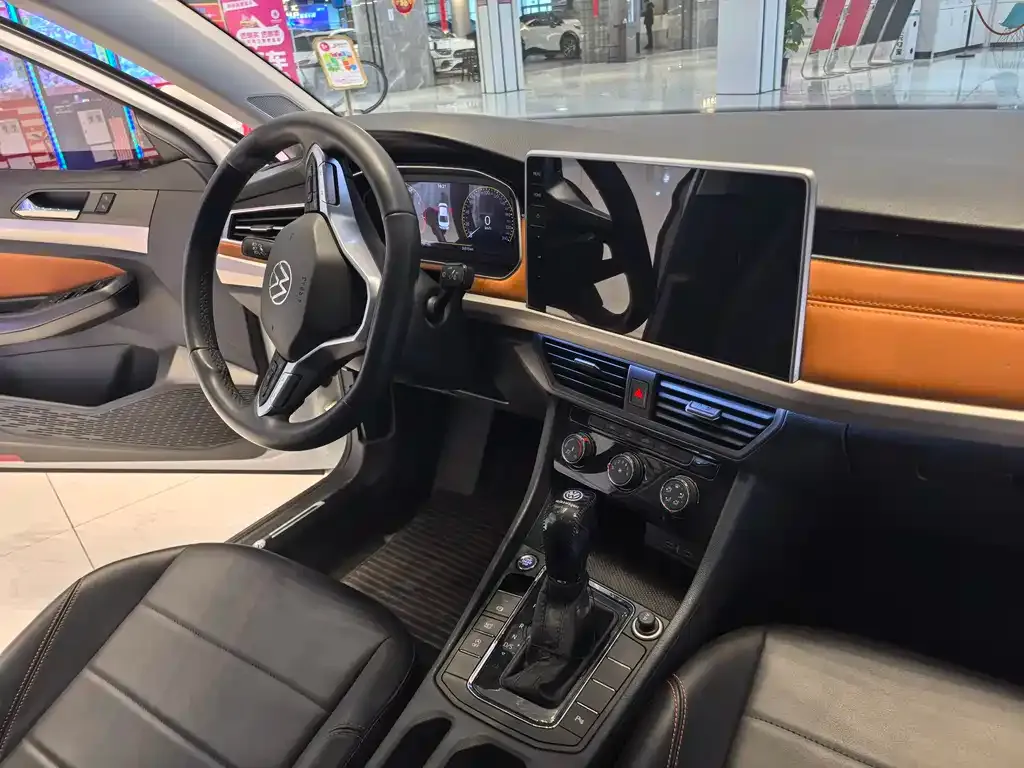 Volkswagen Bora 2022 из CN, фото 9