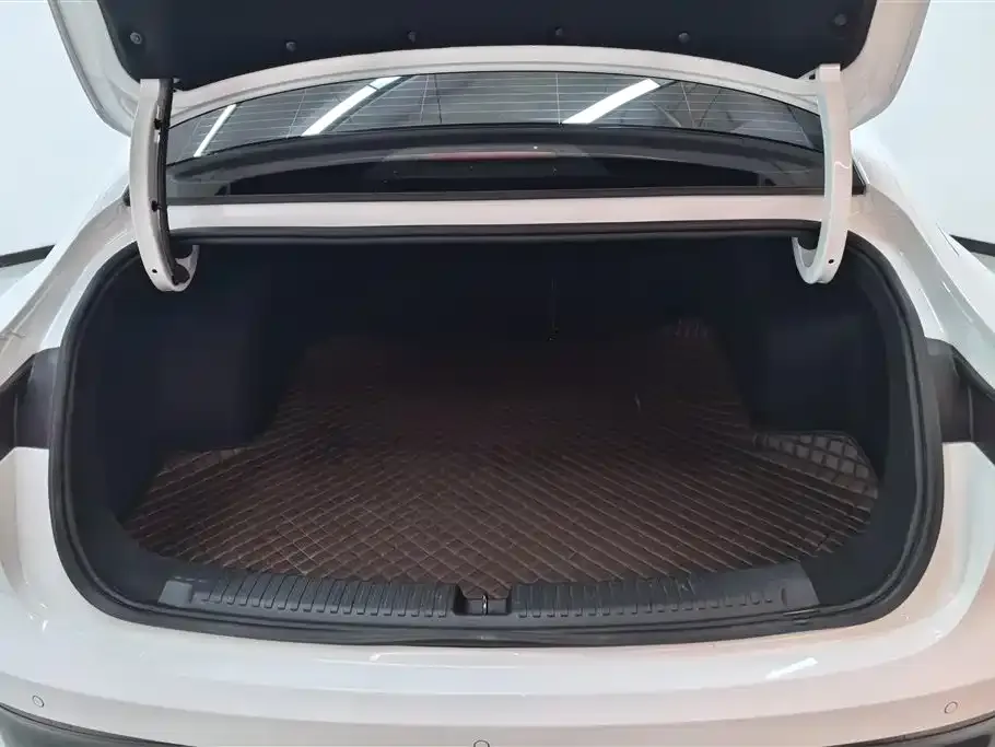 Roewe D6 2025 из CN, фото 6