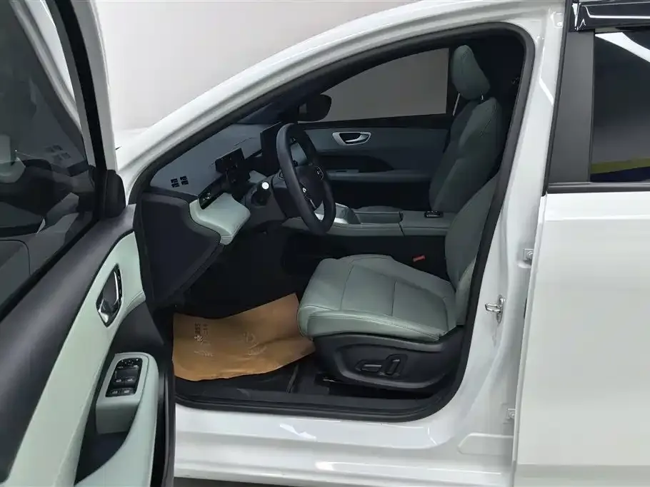 Roewe D6 2025 из CN, фото 4