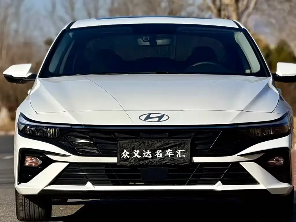 Hyundai Elantra 2024 из CN, фото 2