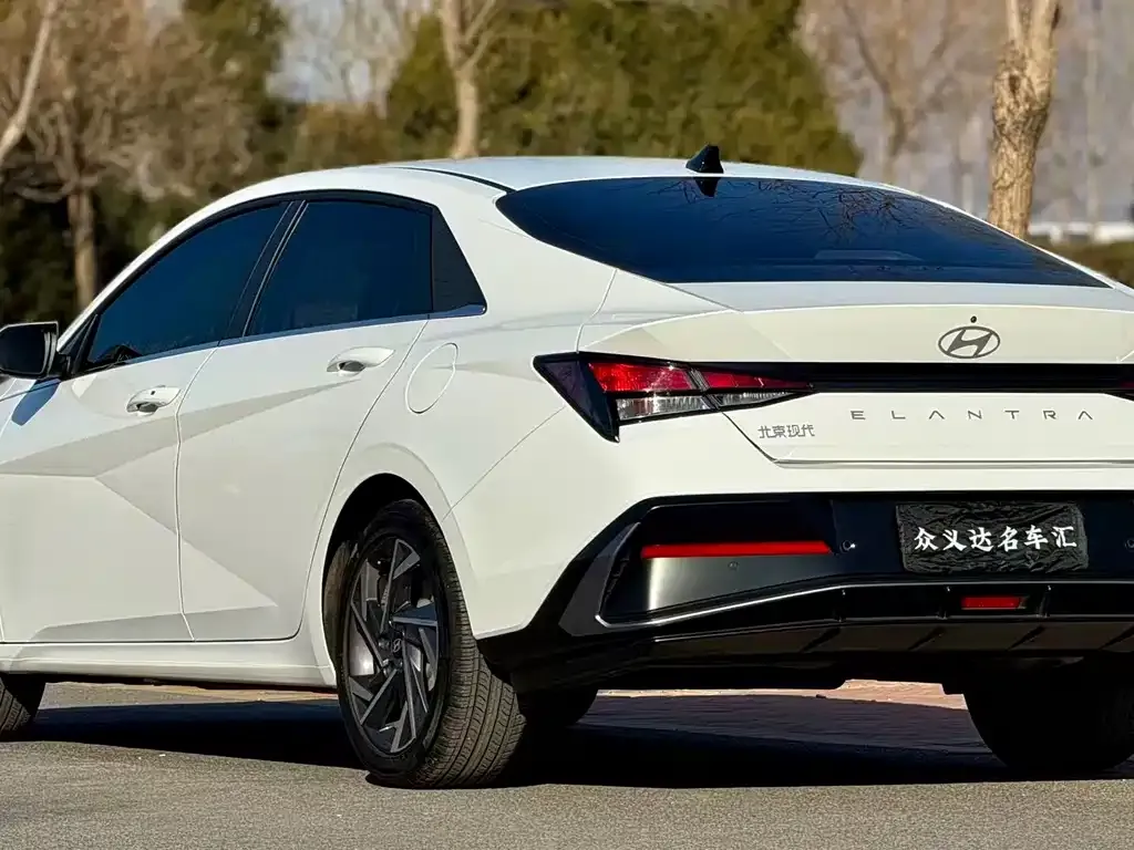 Hyundai Elantra 2024 из CN, фото 3