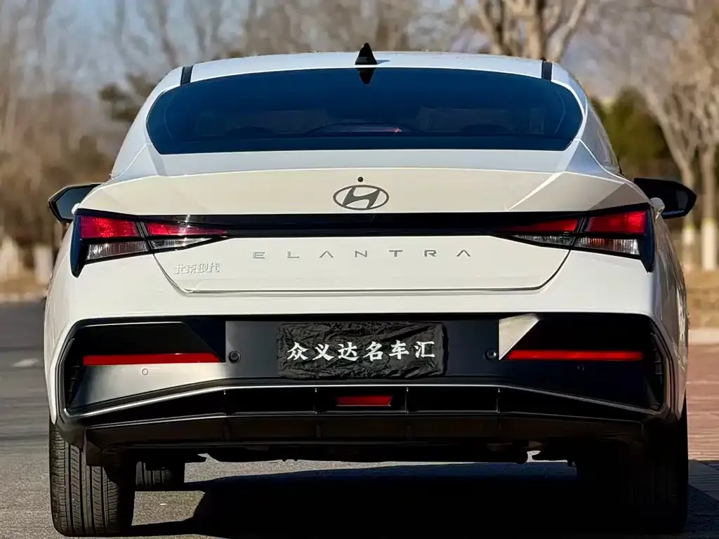 Hyundai Elantra 2024 из CN, фото 4