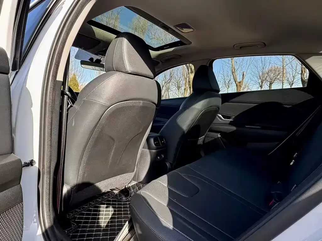 Hyundai Elantra 2024 из CN, фото 6