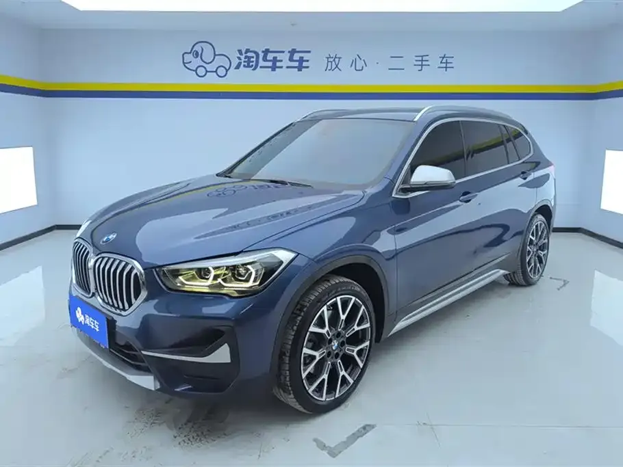 BMW X1 — фото 1