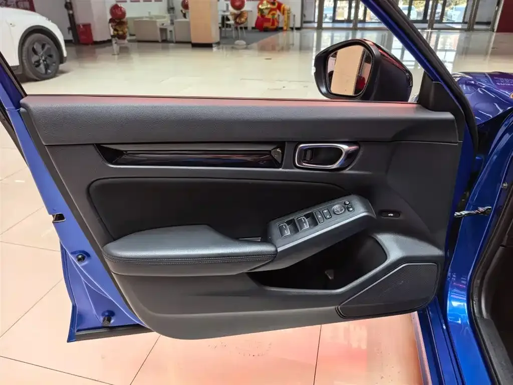 Honda Civic 2023 из CN, фото 2