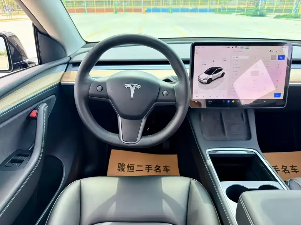 Tesla Model Y — фото 2
