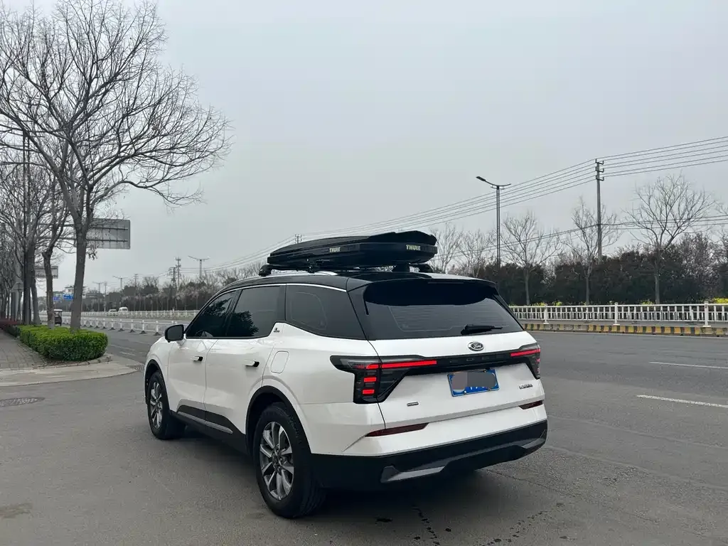 Ford Edge 2023 из CN, фото 6