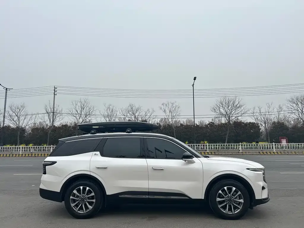 Ford Edge 2023 из CN, фото 2