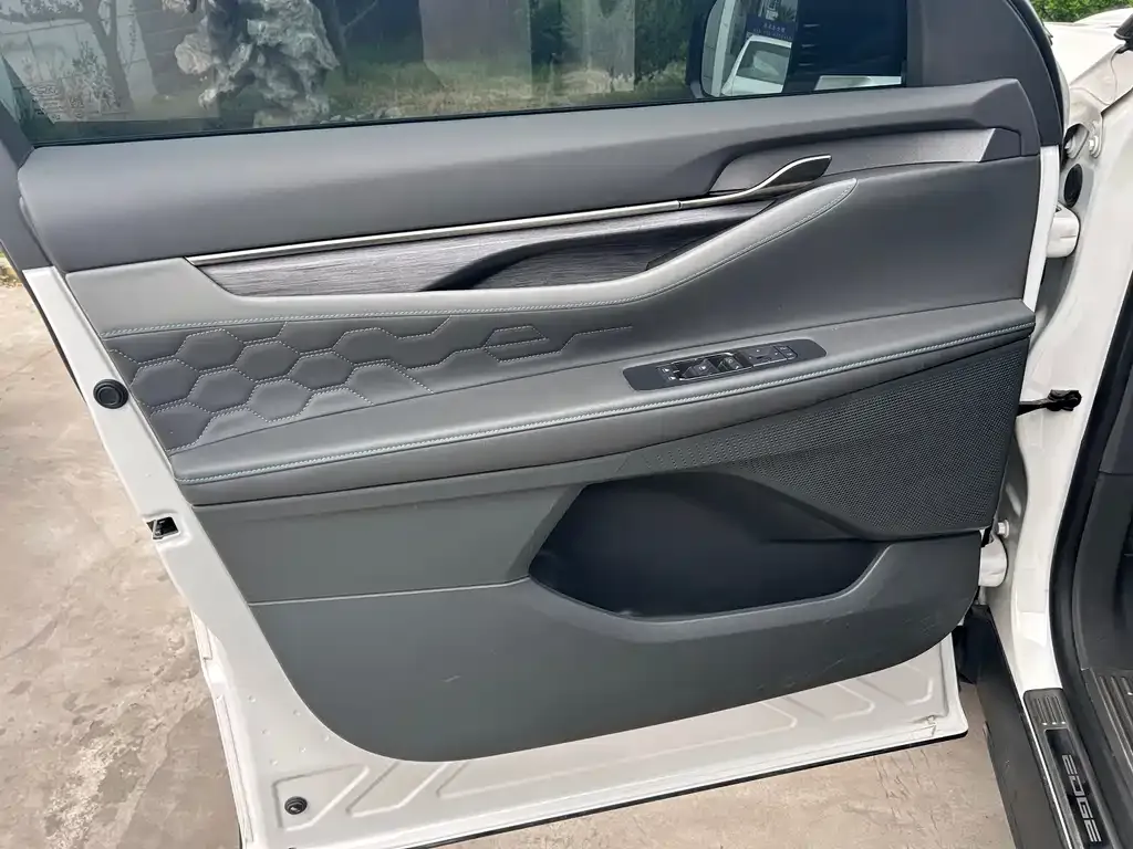 Ford Edge 2023 из CN, фото 8