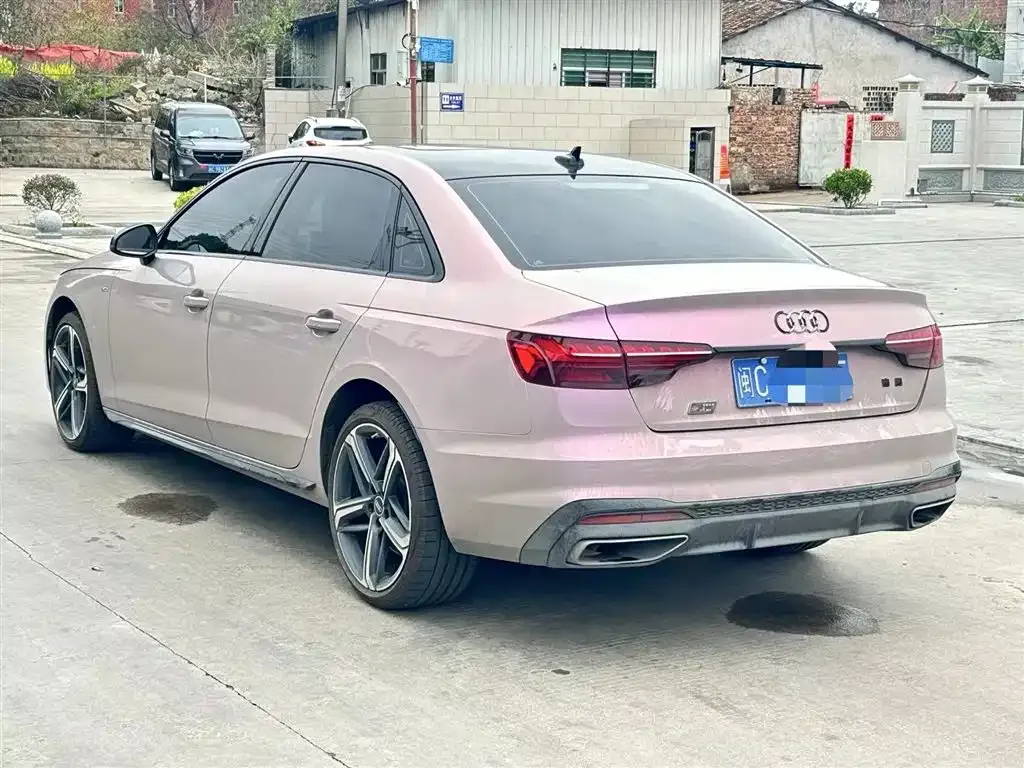 Audi A4L 2024 из CN, фото 9