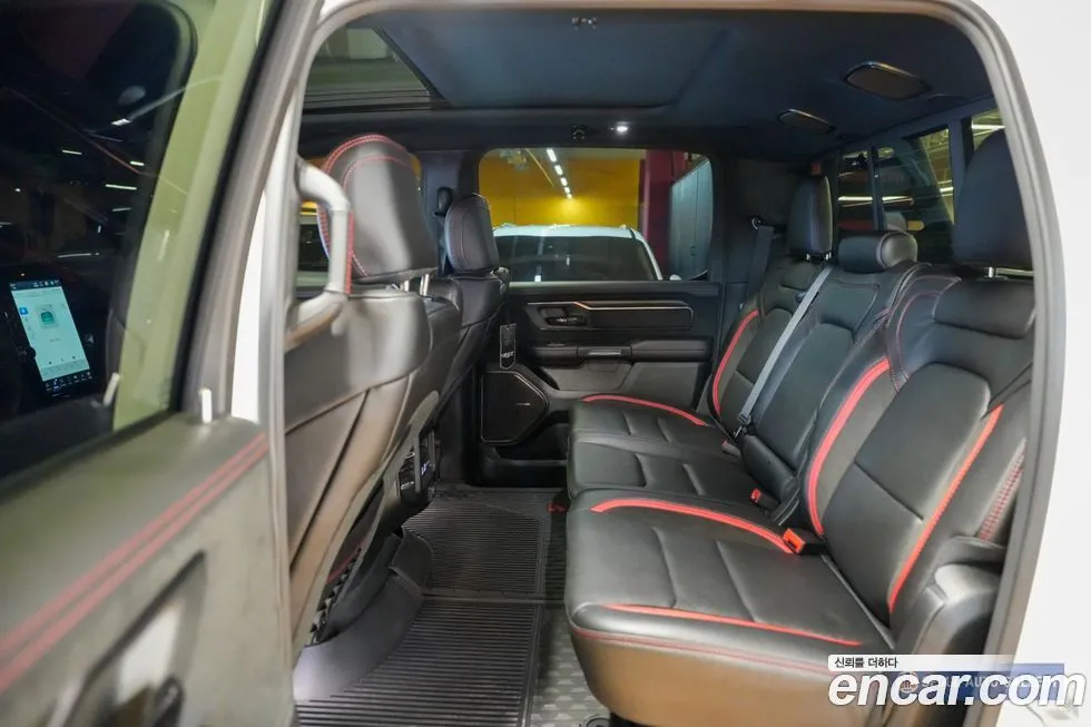 Dodge Ram Pick Up 2022 из KR, фото 4