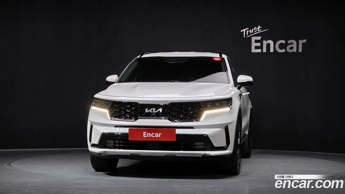 Kia Sorento — фото 6