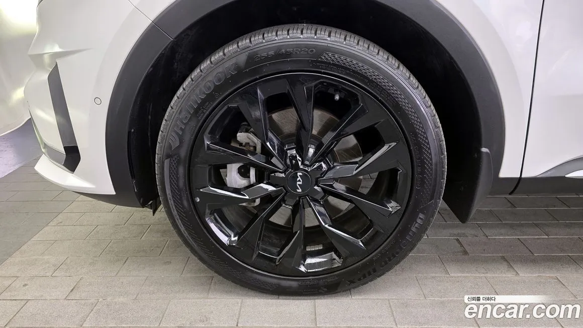 Kia Sorento — фото 7