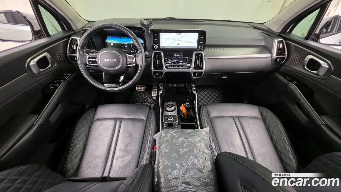 Kia Sorento — фото 10