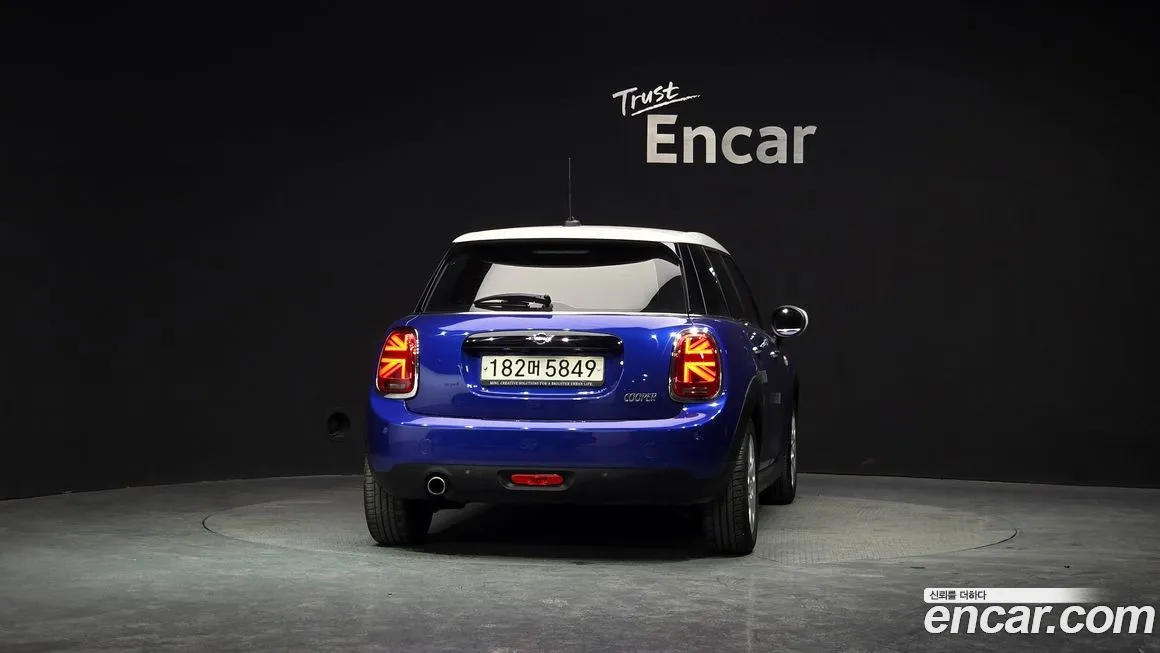 Mini Cooper 2021 из KR, фото 4