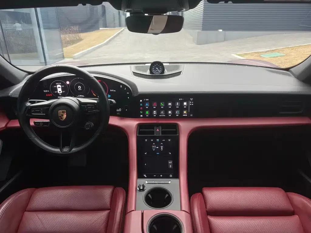 Porsche Taycan 2021 из CN, фото 8