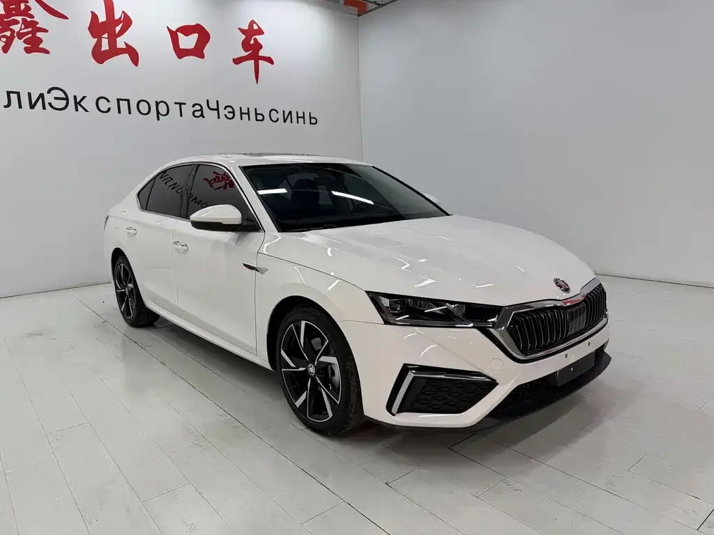 Skoda Octavia — фото 6