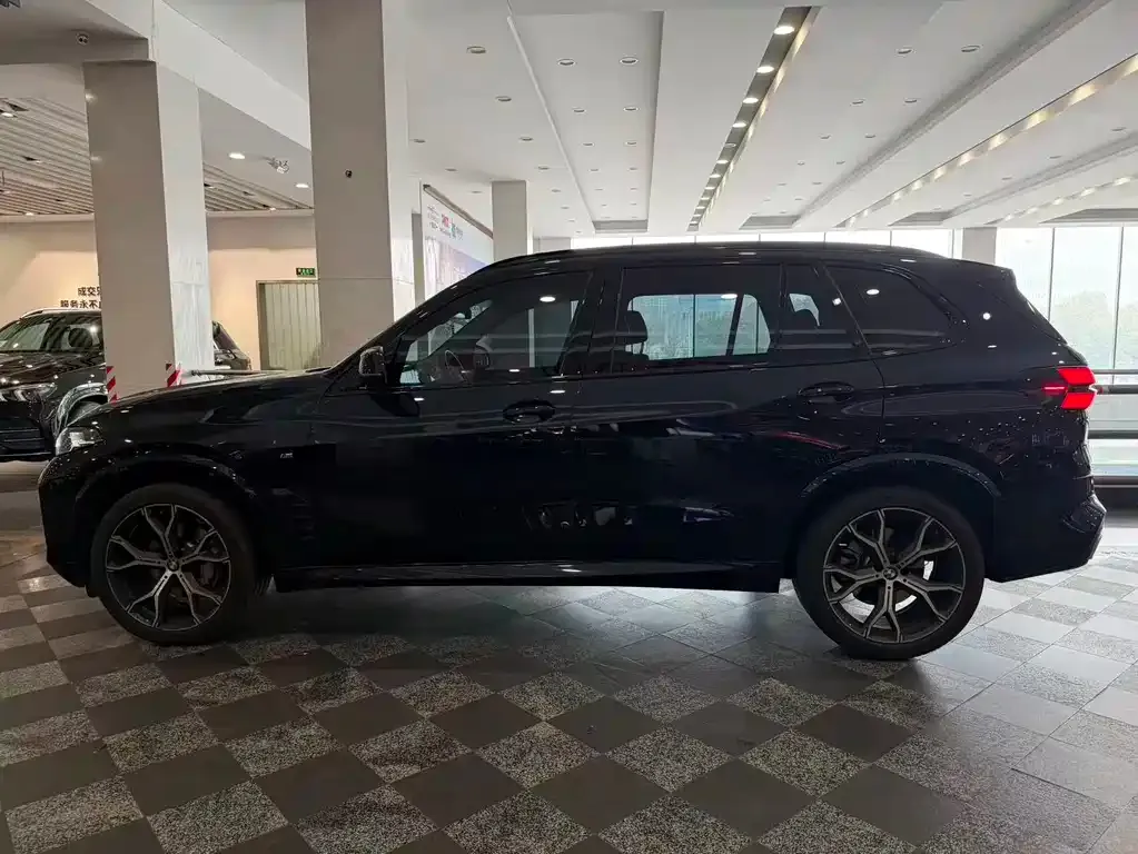 BMW X5 2024 из CN, фото 8