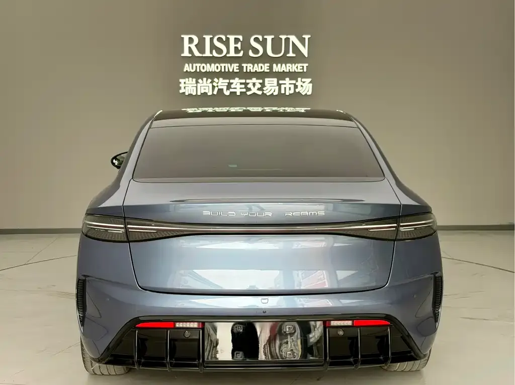 BYD Seal — фото 4