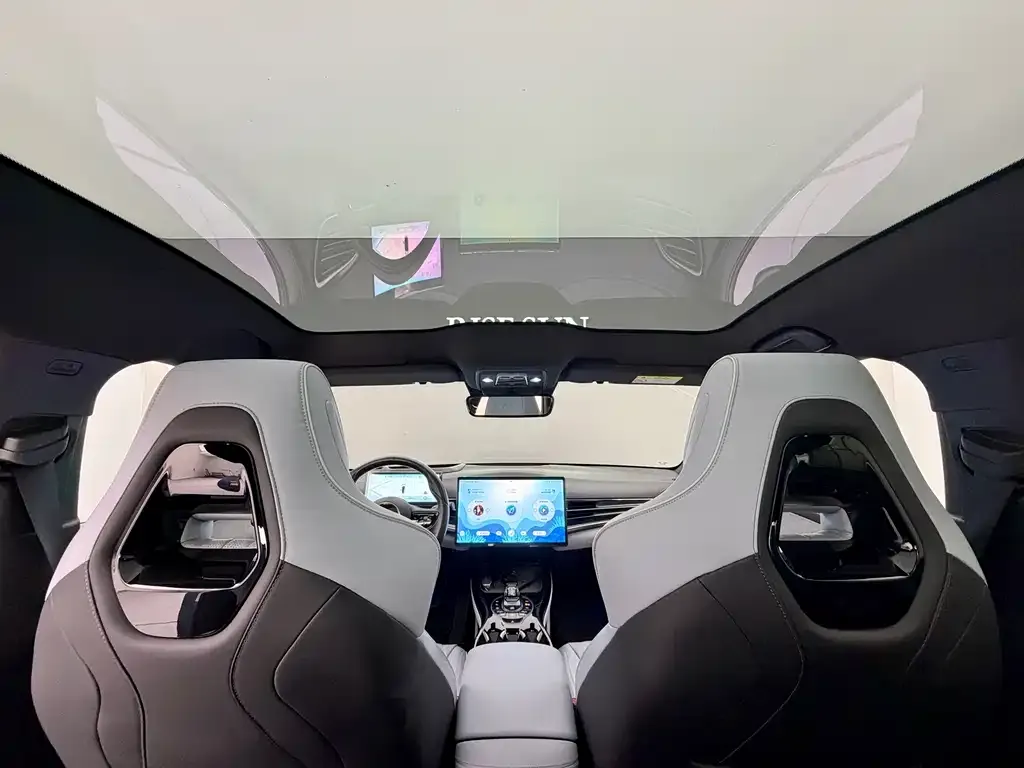 BYD Seal — фото 7