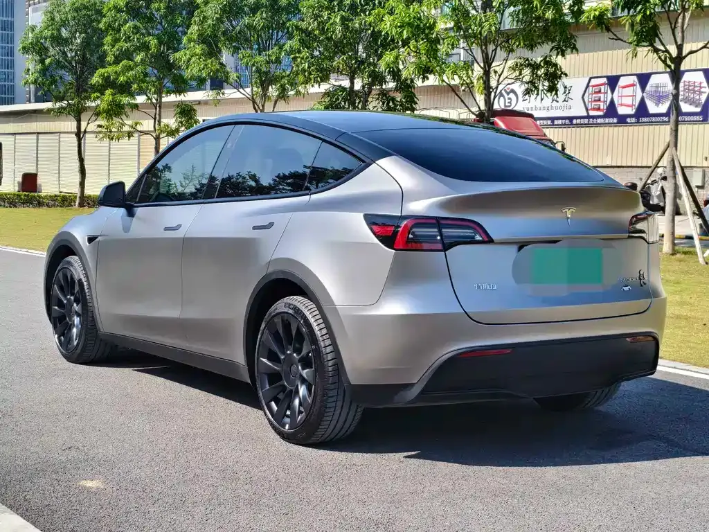 Tesla Model Y 2024 из CN, фото 8