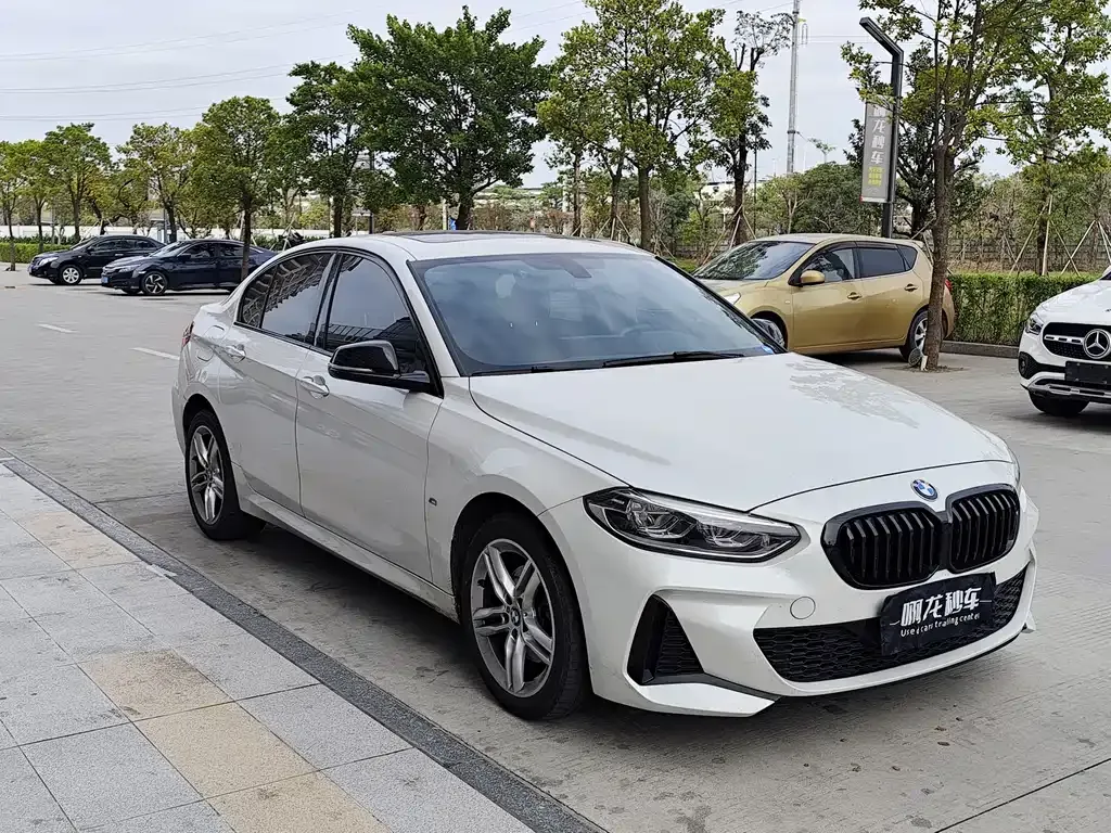 BMW 1 Series 2023 из CN, фото 6