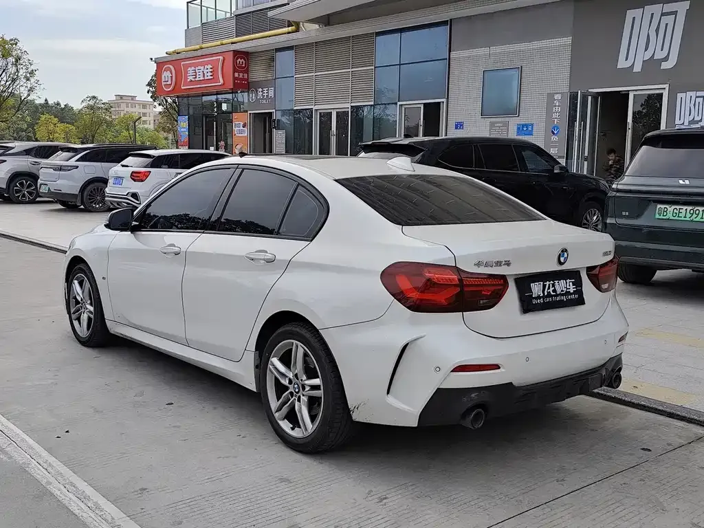 BMW 1 Series 2023 из CN, фото 5