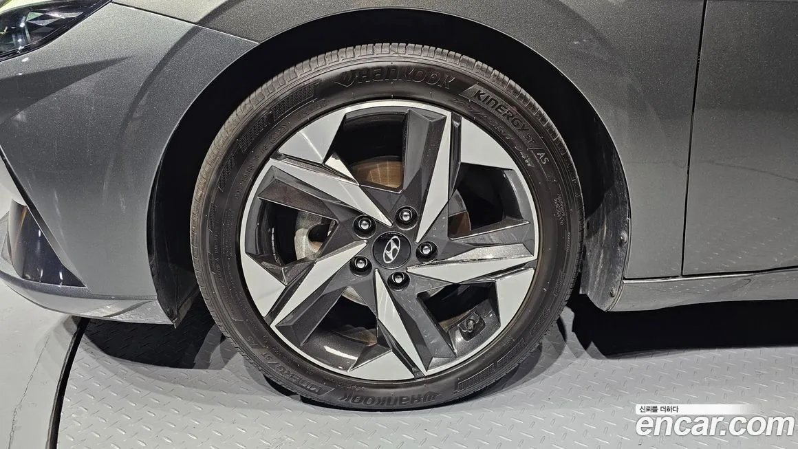 Hyundai AVANTE — фото 4
