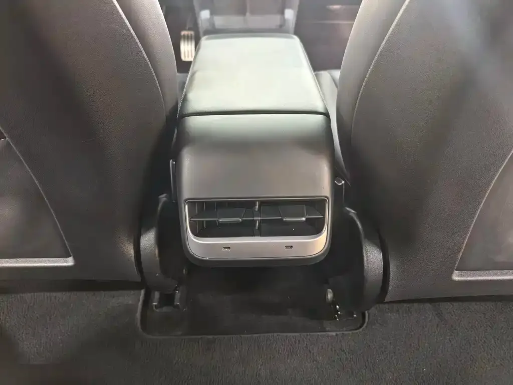 Tesla Model 3 2022 из CN, фото 9