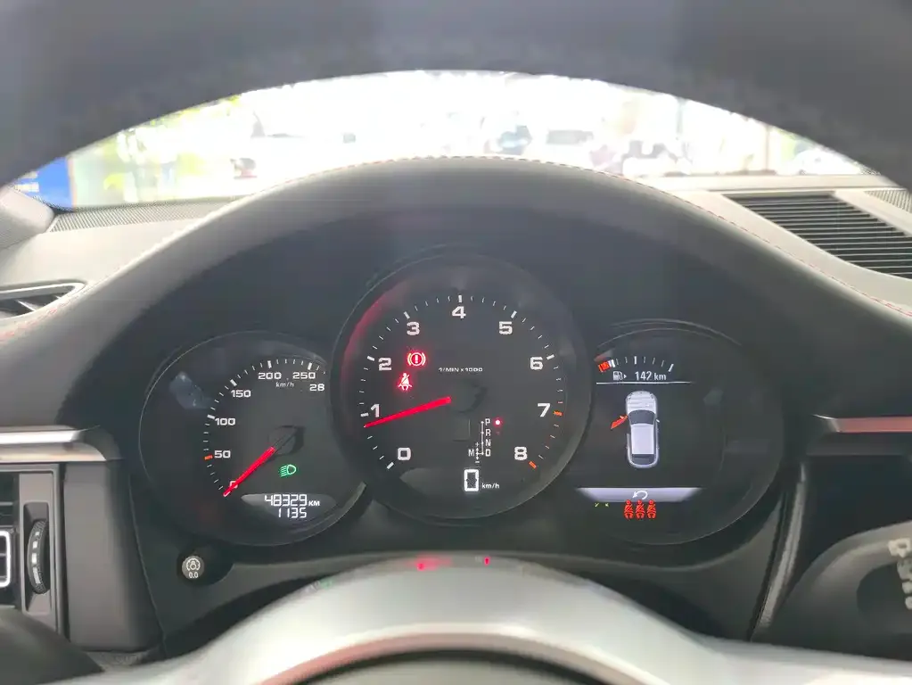 Porsche Macan 2021 из CN, фото 2