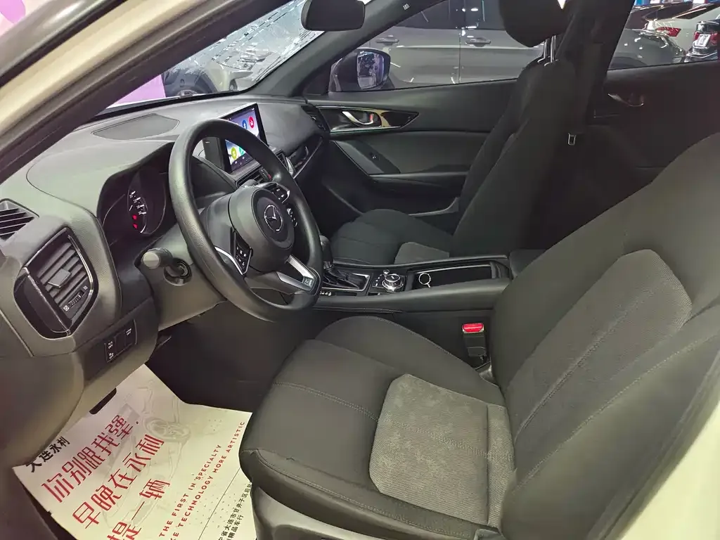 Mazda CX-4 2023 из CN, фото 8