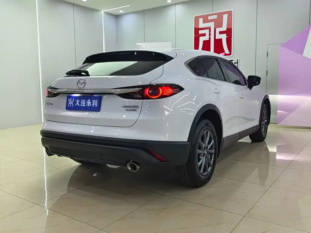 Mazda CX-4 2023 из CN, фото 2