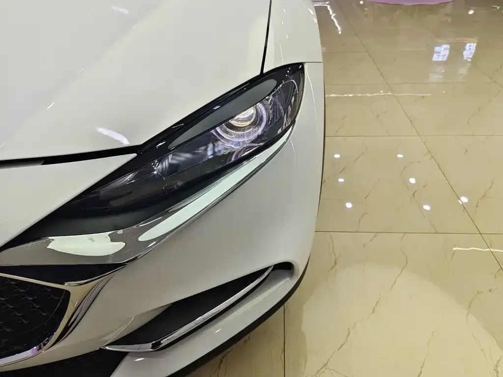 Mazda CX-4 2023 из CN, фото 7