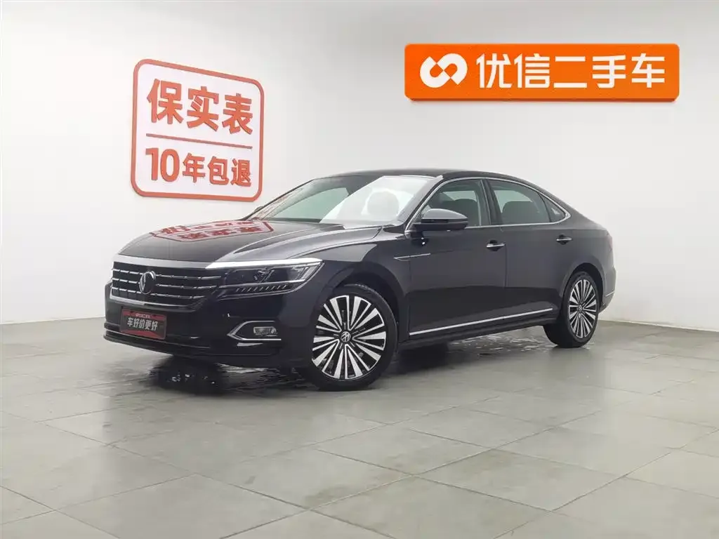 Volkswagen Passat — фото 1